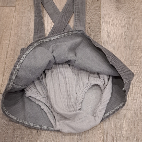 CALAMARO Suspender Skirt with Bloomers - Picture 3 of 4